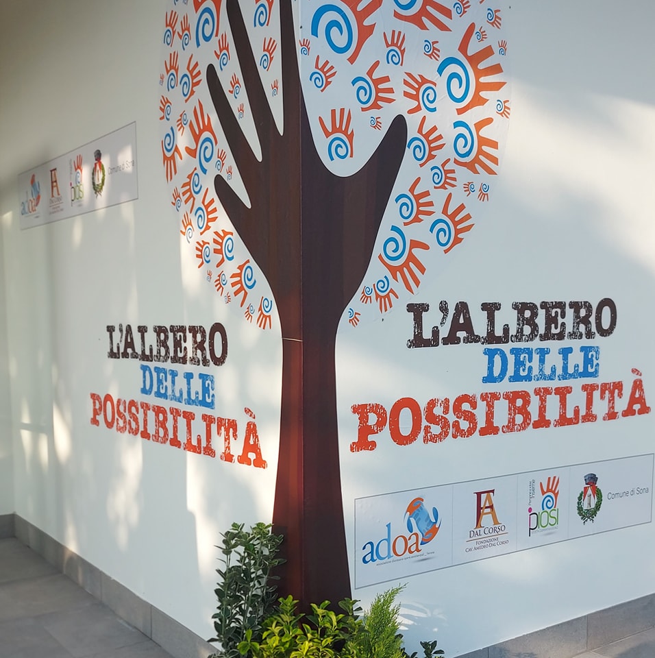 Inaugurato l’Albero delle possibilità a Lugagnano di Sona, il primo nato di un progetto ADOA provinciale “Il Villaggio delle possibilità” , …